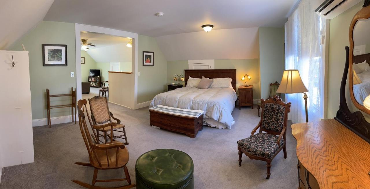 The Grey Swan Inn Llc Blackstone Kültér fotó